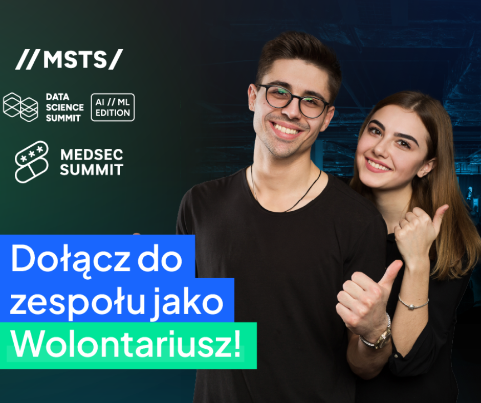 Grafika promująca wolontariat na wydarzenie ,,Data Science Summit AL Edition". Na zdjęciu przedstawione są dwie osoby - chłopak i dziewczyna, którzy patrzą się na wprost i się uśmiechają. Trzymają kciuk w prawej dłoni do góry.