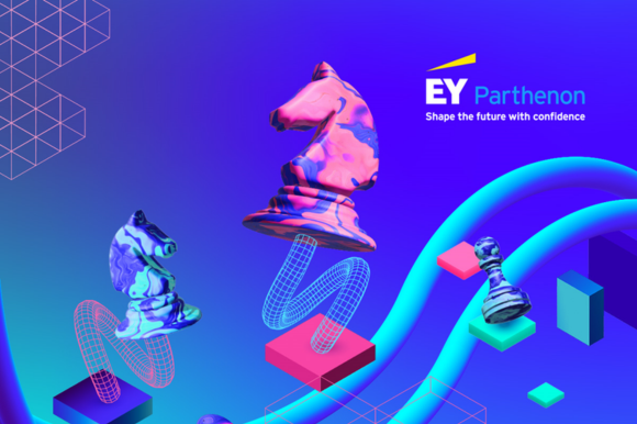 Grafika w odcieniach tła w kolorze chabru. Elementy graficzne - pionki konia do gry w szachy - kolor chabrowo różowy oraz inne elementy graficzne. Napisy: EY Parthenon